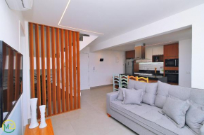 Cobertura Triplex de luxo no posto 9 em Ipanema